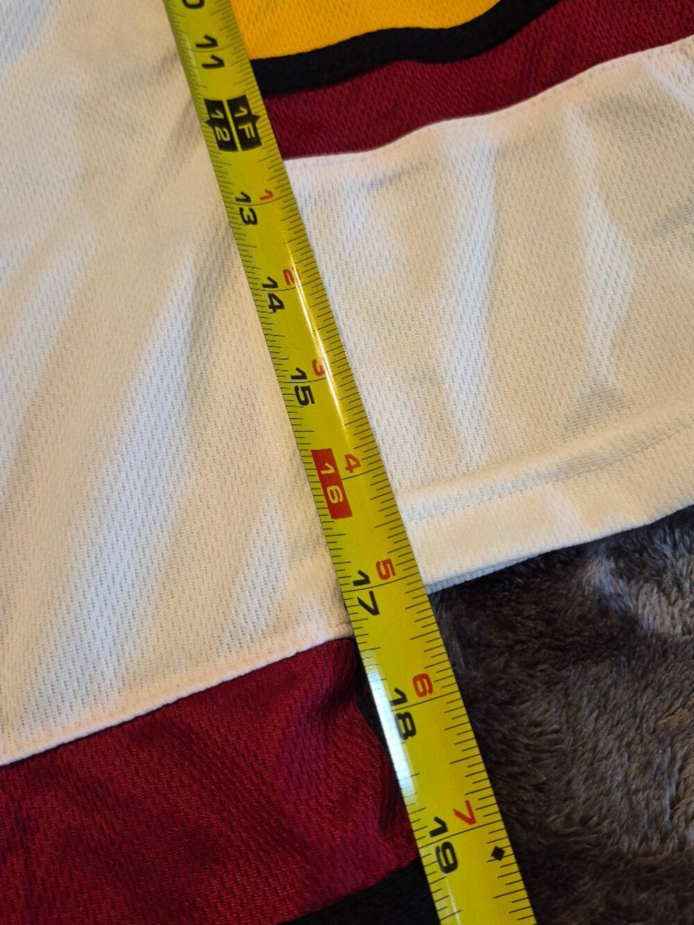 Chicago Wolves AHL Youth M Hockey Lightweight Jersey Maroon Coyote Promotions - Picture 5 of 9